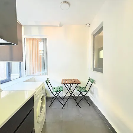 With 3br, Lift, Ac, Cihangir * İstanbul