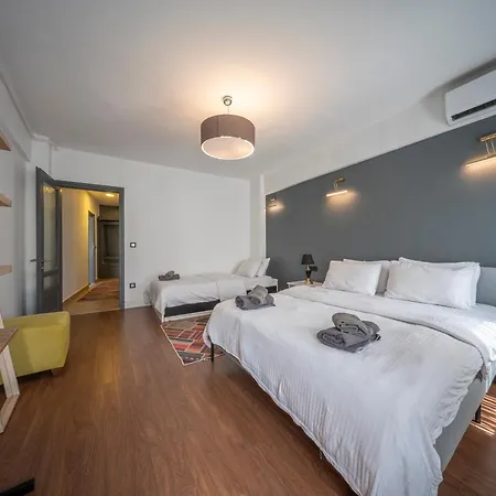 아파트 Spatious, Modern In Cihangir 3br, Lift, Ac *