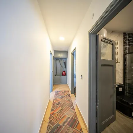 Spatious, Modern In Cihangir 3br, Lift, Ac *