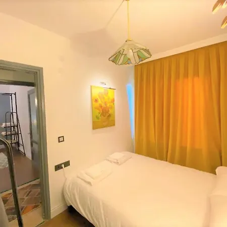 아파트 Spatious, Modern In Cihangir 3br, Lift, Ac