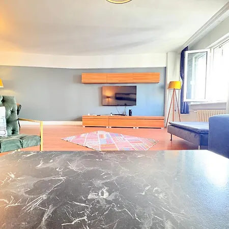 With 3br, Lift, Ac, Cihangir 公寓 伊斯坦布尔